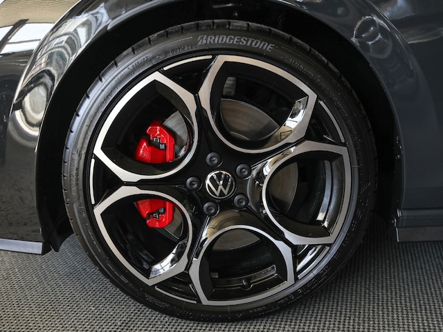 Volkswagen Golf 2.0 TSI DSG Golf VIII