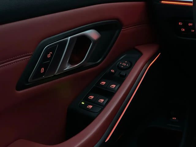 BMW 320 320i M-Sport Sedan