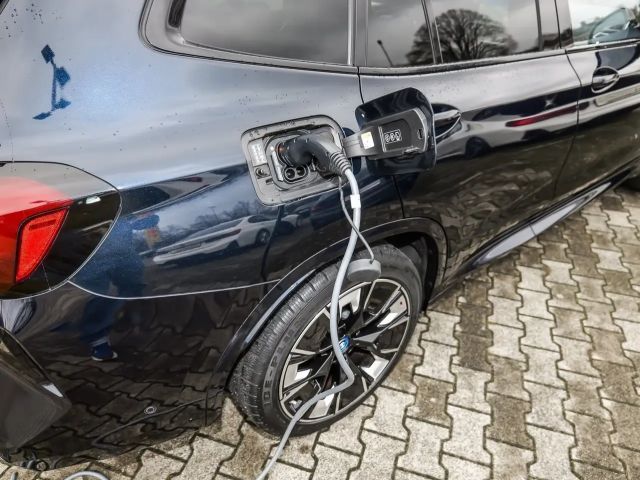 BMW iX3 Impressive iX3