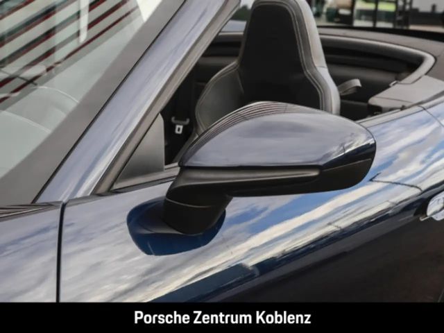 Porsche 992 Cabrio Carrera