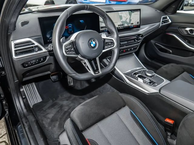 BMW 320 320i M-Sport Sedan