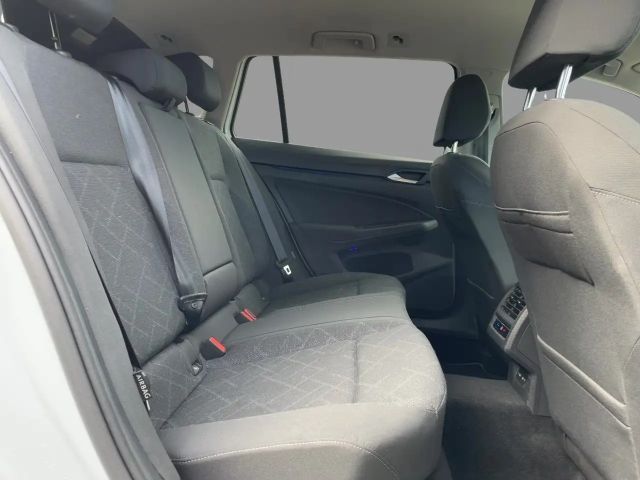 Volkswagen Golf DSG Life