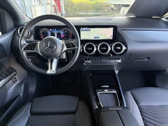 Mercedes-Benz B 200 Progressive