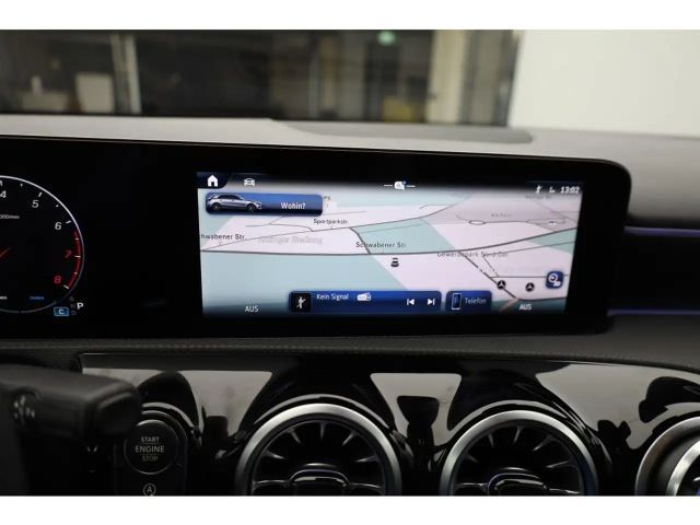 Mercedes-Benz A 250 4MATIC AMG Line