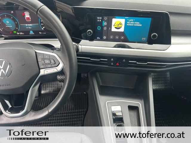 Volkswagen Golf DSG Life Variant