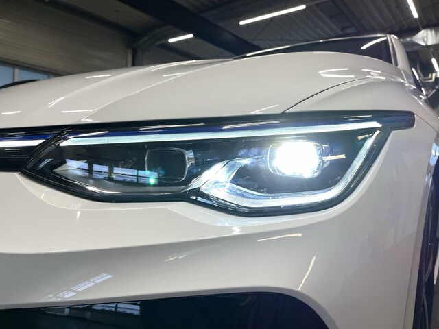 Volkswagen Golf 2.0 TSI DSG Golf VIII