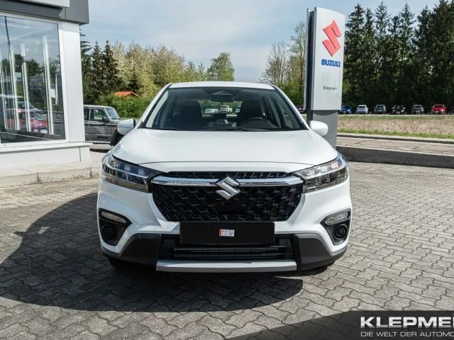 Suzuki SX4 S-Cross Hybrid