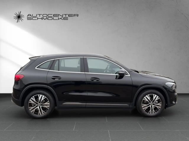 Mercedes-Benz GLA 180 Progressive