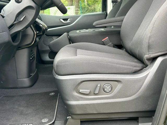 Hyundai Staria Trend