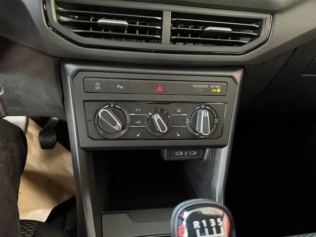 Volkswagen T-Cross 4Me TSI