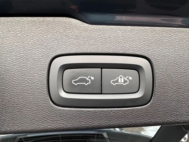 Volvo V60 AWD Plus T6