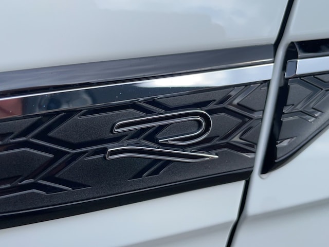 Volkswagen Taigo 1.0 TSI R-Line Style