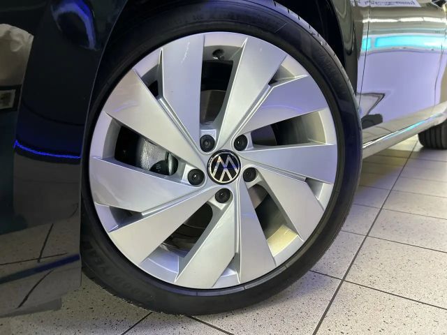 Volkswagen Golf 1.5 eTSI DSG Life