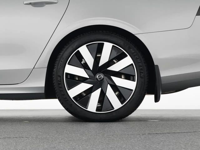 Volvo V90 AWD Dark Plus T6