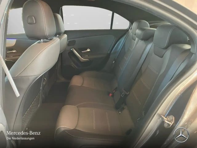Mercedes-Benz A 250 A 250 e AMG Line