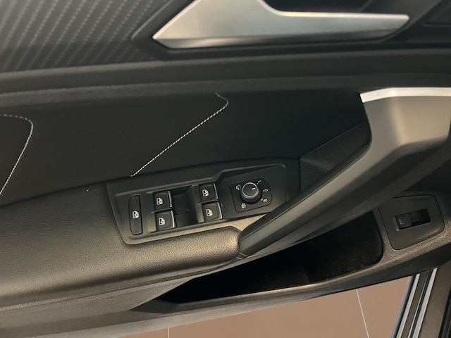 Volkswagen Tiguan Tiguan 2.0   R-L  BT180TSI D7A