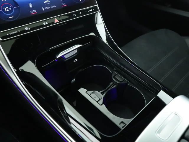 Mercedes-Benz C 300 AMG Line Sedan