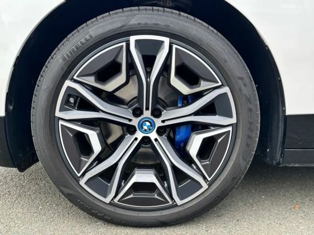 BMW iX xDrive50