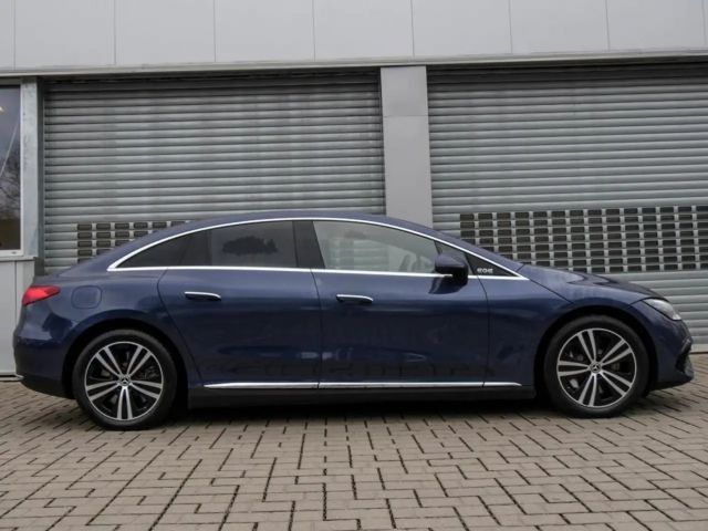 Mercedes-Benz EQE 300 Sedan