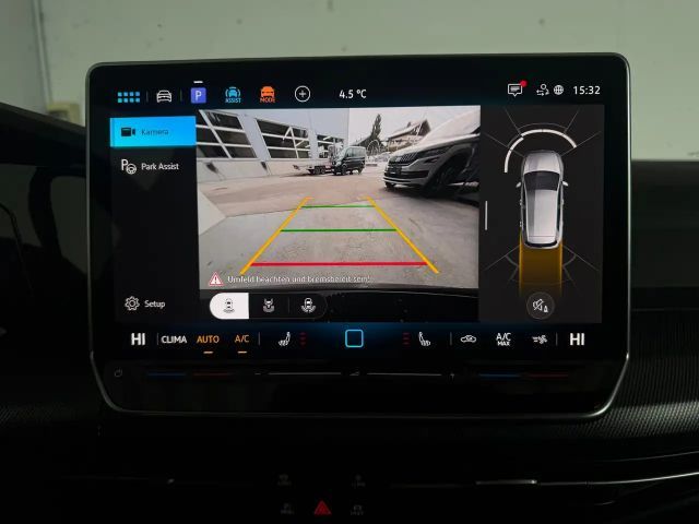 Volkswagen Golf DSG Sport