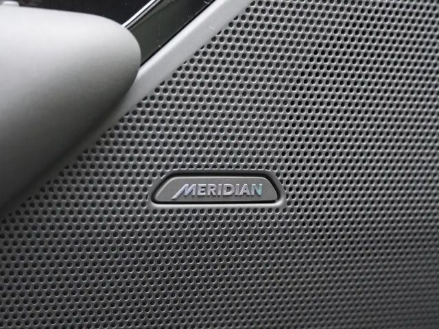 Land Rover Range Rover Velar P400e SE