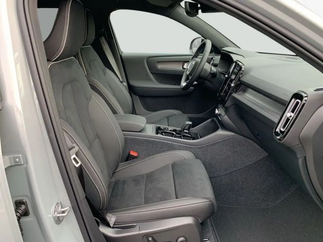 Volvo XC40 Dark Plus