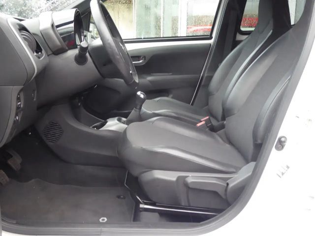 Toyota Aygo Hatchback X-final