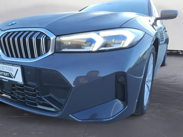 BMW 320 320d M-Sport Sedan