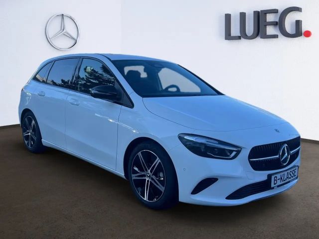 Mercedes-Benz B 200 Progressive Sedan