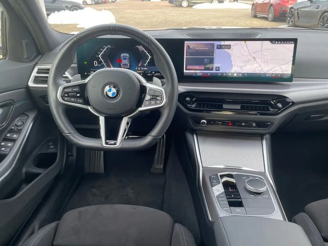 BMW 330 330i M-Sport xDrive