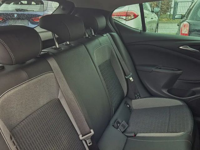 Opel Astra -K LIM. DESIGN & TECH T-LEDER NAVI R-KAMERA P-ASSI