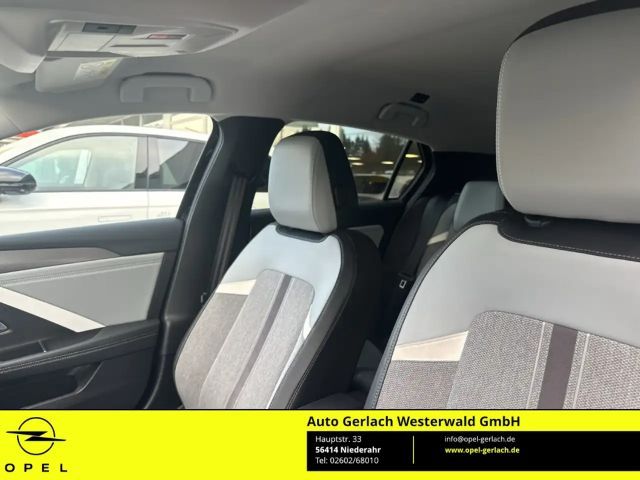 Opel Astra Elegance Hybrid Innovation