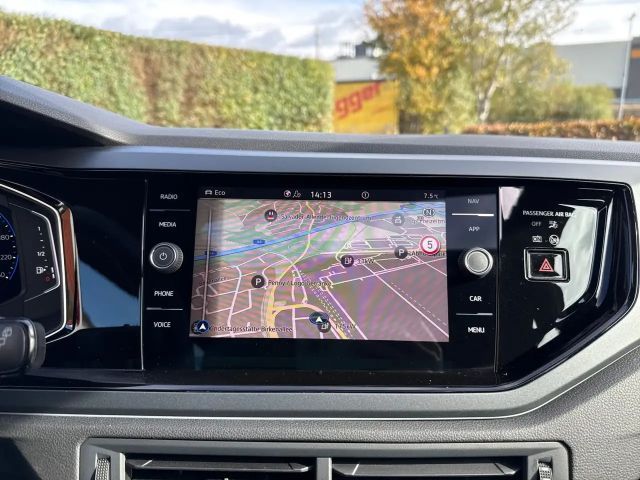 Volkswagen Polo 1.0 TSI DSG R-Line