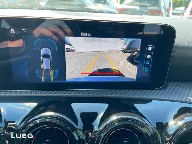 Mercedes-Benz A 180 A 180 d