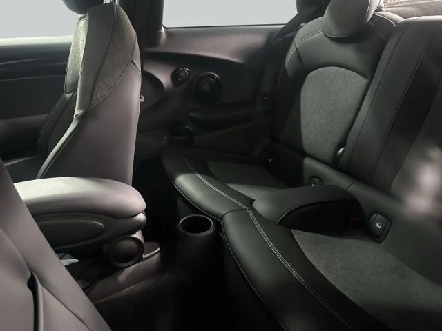 MINI Cooper S Cooper S Aut. Classic Trim Navi HiFi LED