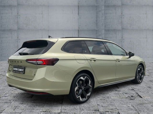 Skoda Superb Combi Sportline iV