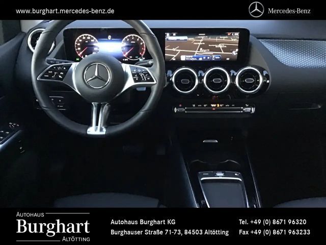 Mercedes-Benz B 200 Progressive Sedan