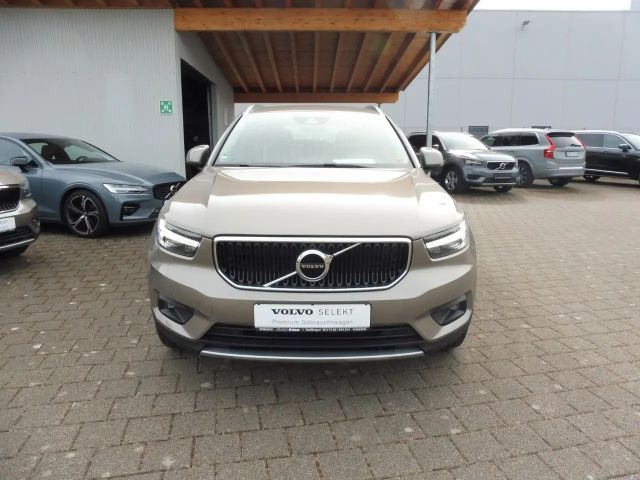 Volvo XC40 Momentum