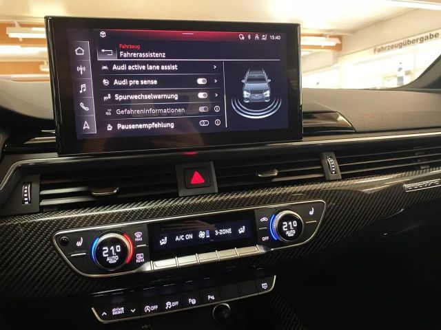 Audi RS4 Avant Quattro