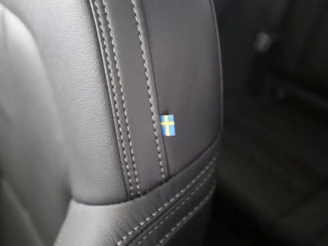 Volvo XC40 Dark Plus