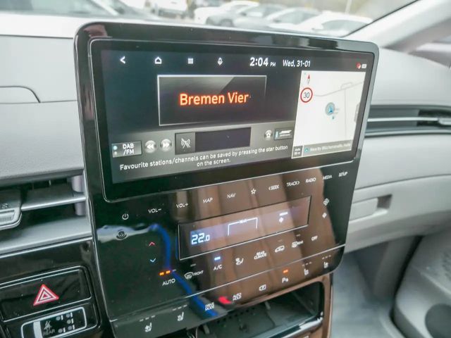 Hyundai Staria Signature