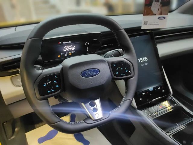 Ford Capri Premium RWD