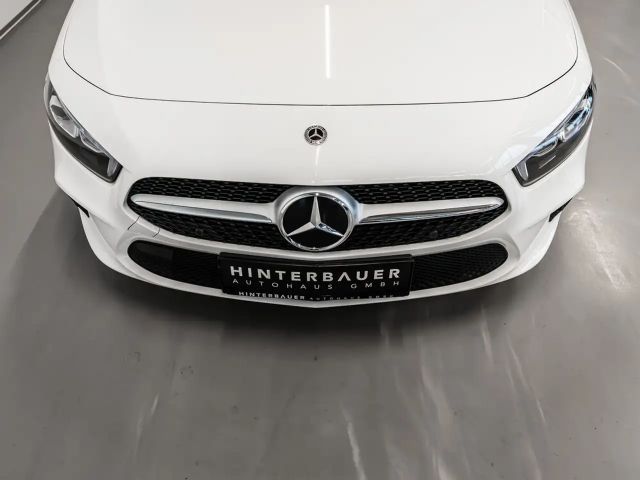 Mercedes-Benz A 180 A 180 d Style