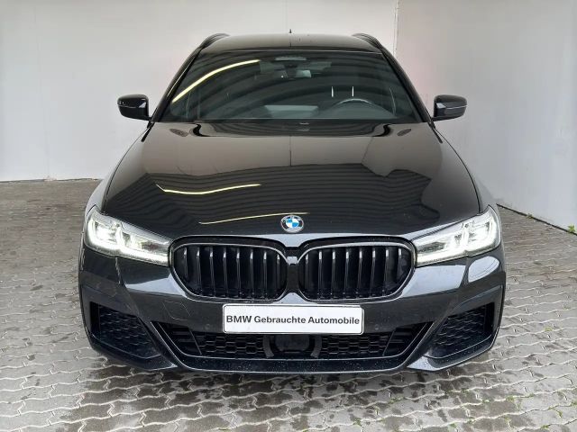 BMW 540 540d M-Sport Touring xDrive