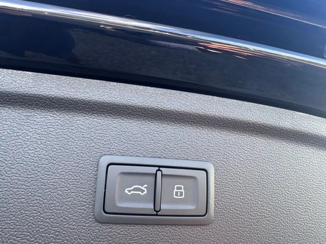 Audi A3 30 TFSI Sedan