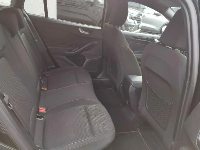 Ford Focus ST Line Wagon