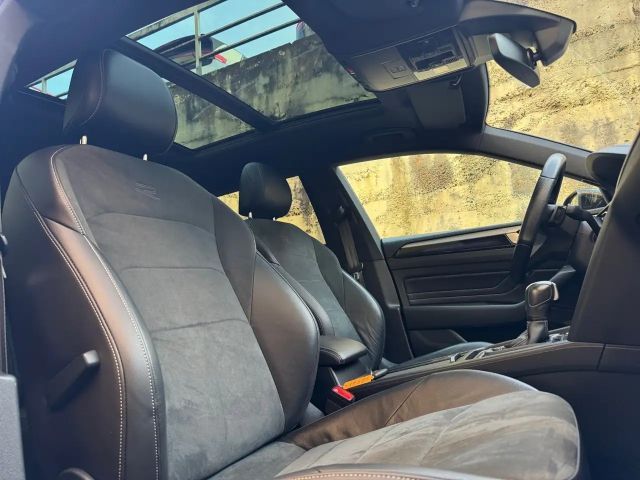 Volkswagen Arteon 2.0 TSI R-Line