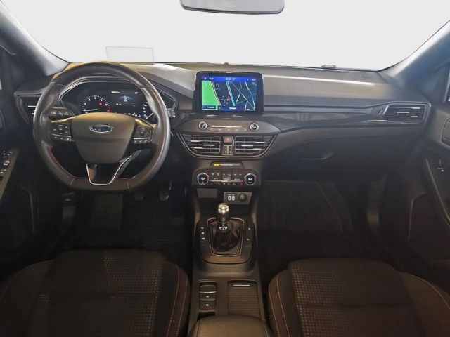 Ford Focus EcoBoost ST Line