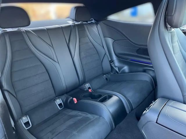 Mercedes-Benz CLE 300 4MATIC AMG Line Coupé