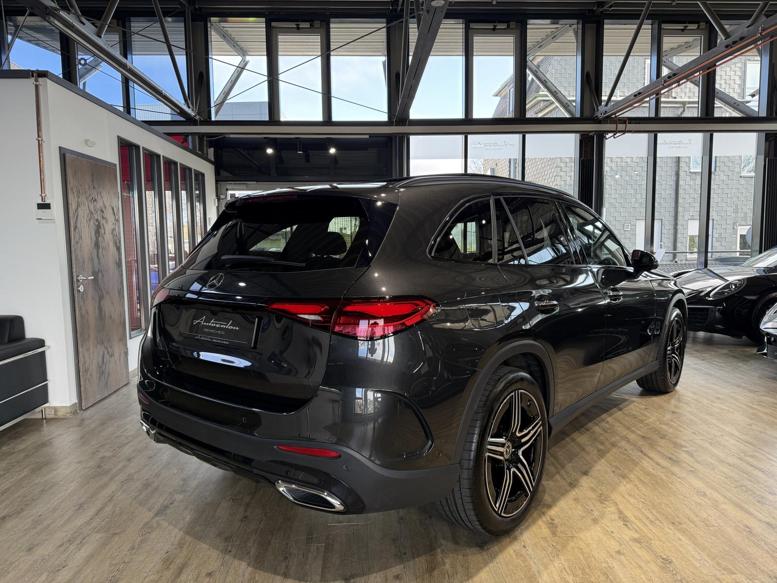 Mercedes-Benz GLC 300 4MATIC AMG Line